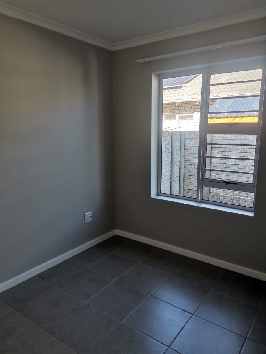 To Let 2 Bedroom Property for Rent in Fairview Eastern Cape